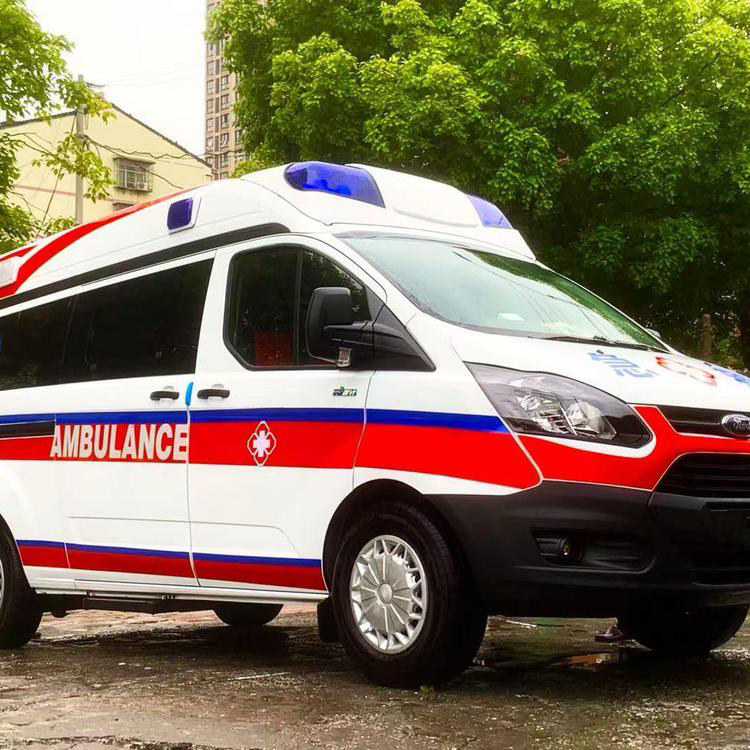 卫东重症监护救护车出租护送返乡